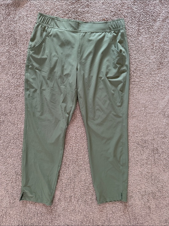 Eddie Bauer Pants - Eddie Bauer Light Olive Stretch Pull-On Chinos